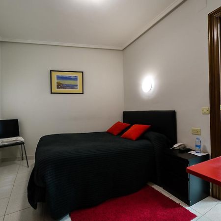 Pension La Mar Castro Urdiales Room photo